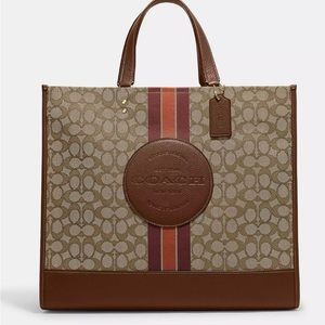 Beautiful Tote coach bag NEW!!!